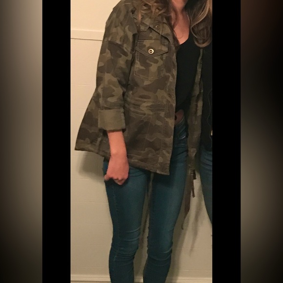 Anthropologie Camo Jacket - Picture 3 of 7